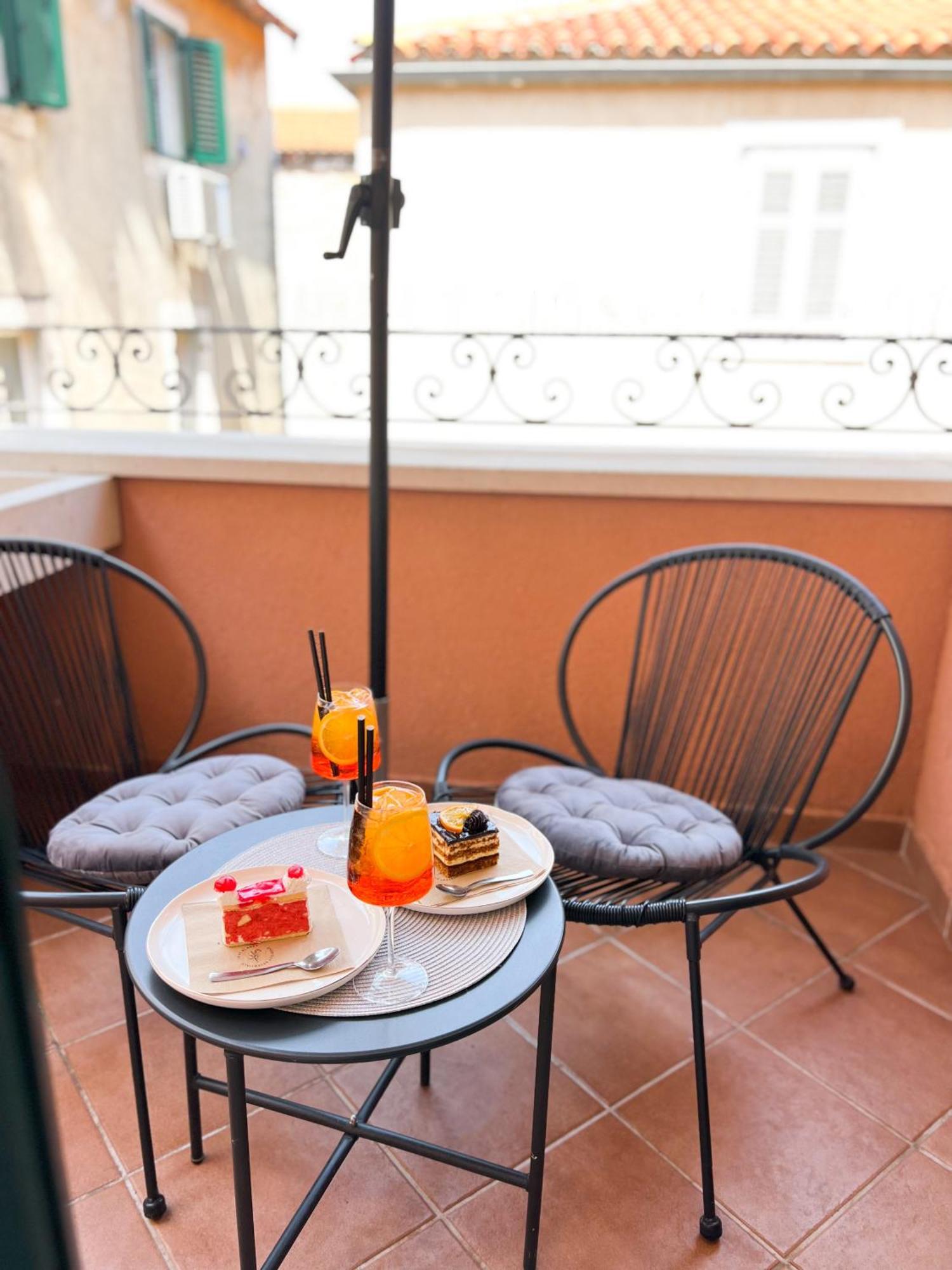 Morei Historical Apartment