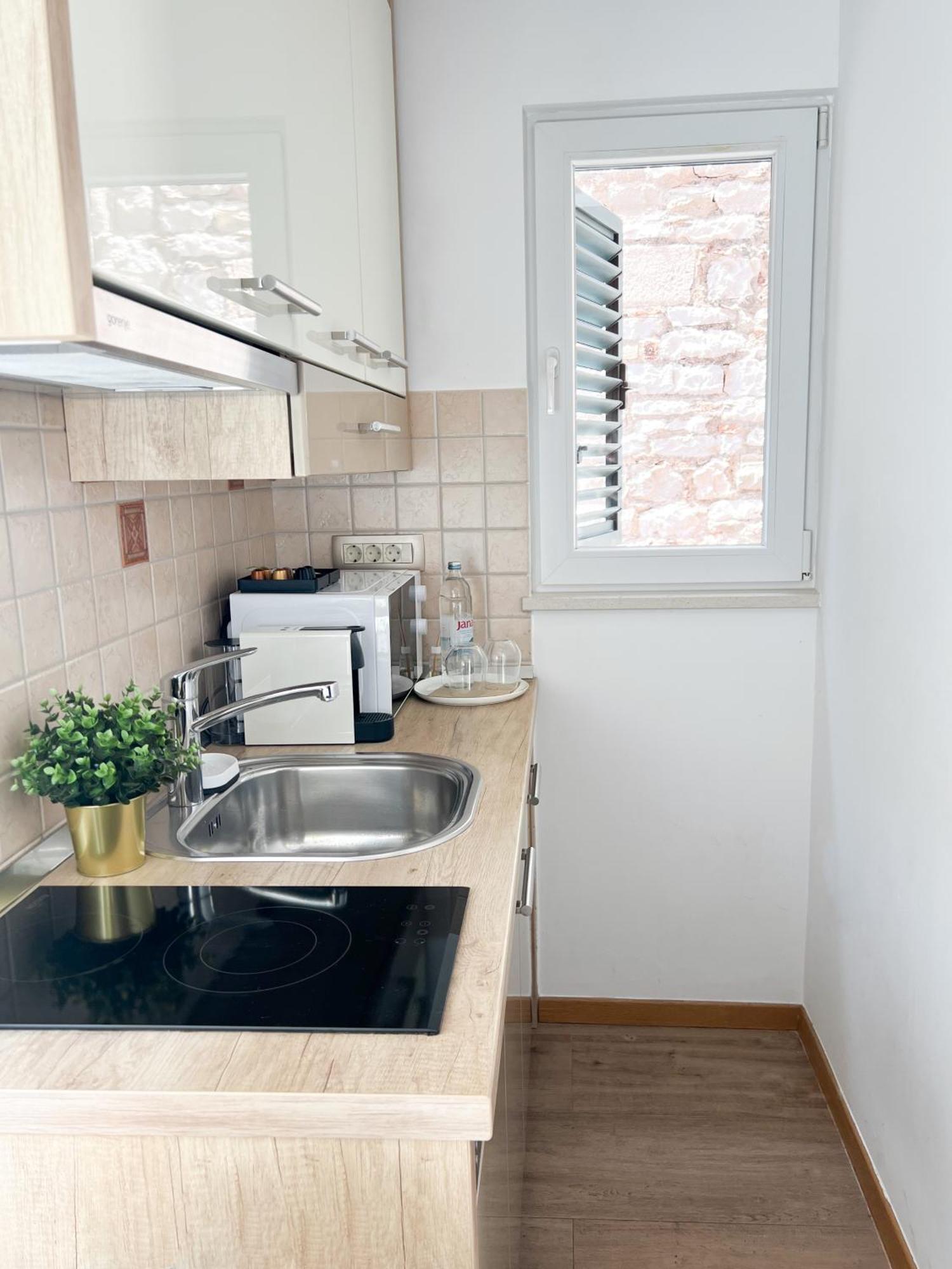 Morei Historical Apartment *